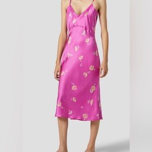 Luxurious silk, pink Equipment, summer dress with a low back